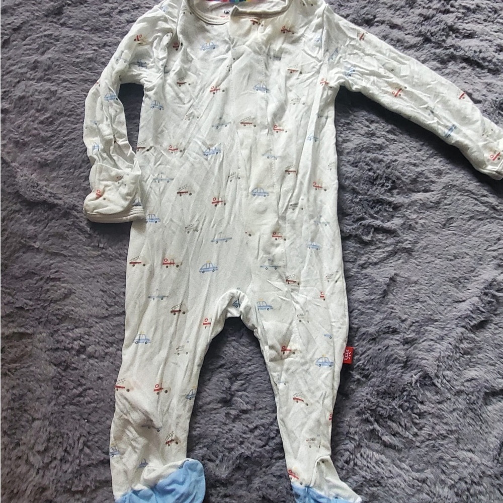 Bundle of 5 Magnetic Me Footies Size 0-3M - Picture 6 of 12